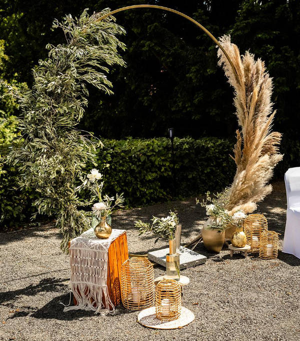 Mila Bloom - Deko & Blumen mit Woweffekt - Hochzeit im Elgerhaus bei Kassel - Elegante Winterhochzeit mit viel Greenery, weiß und eisblau - Willkommen